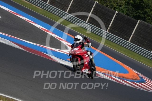 2024_08_11_PBK_33890 | Sportfotografie; SlowMotion; Video; Rennstrecke; Hafeneger; Speer; Racing; RSE; BMW; CBO; Trackday; Motorsportarena; Hockenheimring; Brno; Most; Barcelona; Valencia