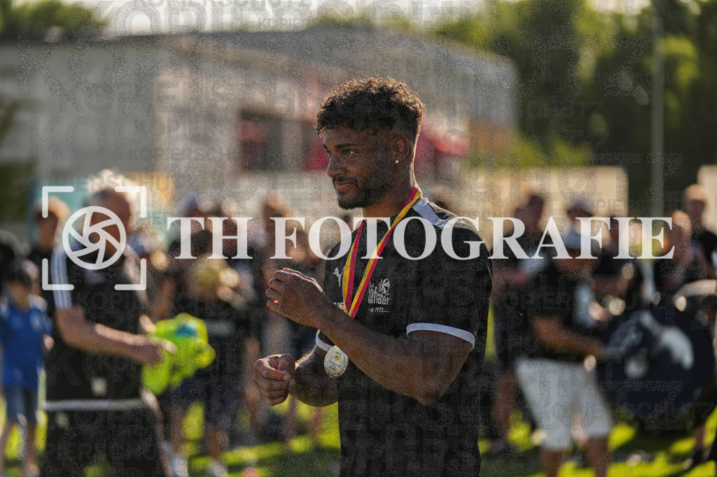 GER, FC Zell - FC Wittlingen, Fussball, Rothaus Bezirkpokal, Finale, Saison 2024/2025, 29.05.2025 | GER, FC Zell - FC Wittlingen, Fussball, Rothaus Bezirkpokal, Finale, Saison 2024/2025, 29.05.2025Foto: TH Fotografie/Alessio Bosco