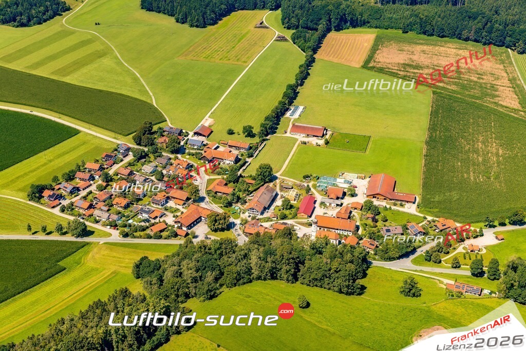 Luftaufnahme  Steingau  Dietramszell Das Luftbild wurde 2025 vom UL-Flugzeug heraus erstellt ( keine Drohne ) - Hochauflösende Luftaufnahme -Nicht vergleichbar mit Google Maps oder Satelittenbilder- Die Geschenkidee !Mit Lizenz und Bildrechte bestellbar