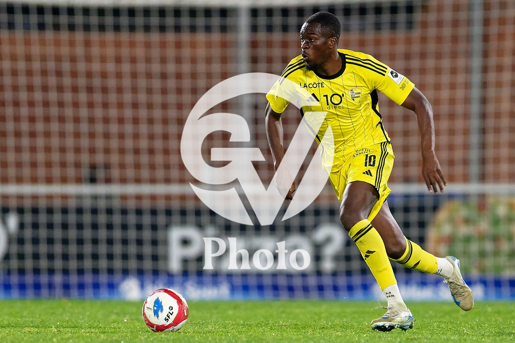 dieci Challenge League - FC Stade Nyonnais v Etoile Carouge FC |  during the dieci Challenge League match between FC Stade Nyonnais and Etoile Carouge FC at Centre sportif de Colovray in Nyon, Switzerland