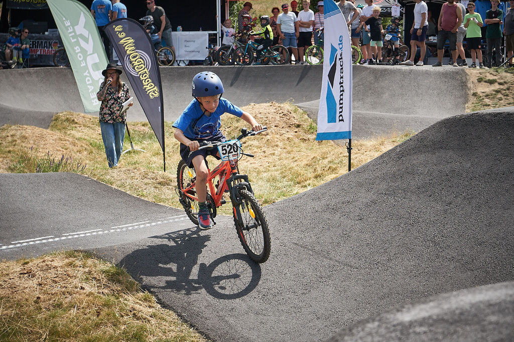 202506251-03 PM25 31@sebastiankopp | German Pumptrack Series - Realisiert mit Pictrs.com