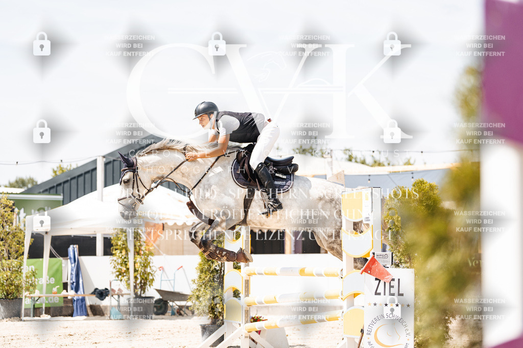 CK907626 | Turnierfotografie Pferdefotografie Trier Rheinland-Pfalz Pferdesport Reitsport Tierfotografie Sportfotografie Pferdevideo Pferdevideografie Equestrianvideography equestrianphotography  - Realisiert mit Pictrs.com
