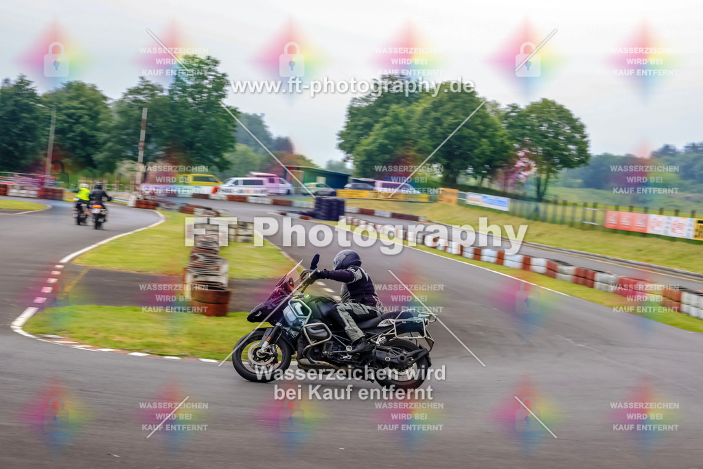 OBK-5628 | Hier findet Ihr Bilder von Touristenfahrten auf der Nürburgring Nordschleife oder von anderen Veranstaltungen die ich besucht habe. Viel Spass beim Durch Schauen 