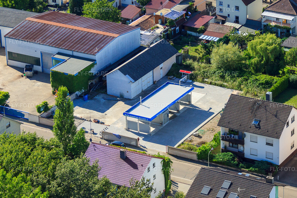 Luftbild: Elsässer Straße, Neuer Herbies Autowaschplatz in Kandel im Bundesland Rheinland-Pfalz in Deutschland. Foto: IMG_30679.jpg vom 31.07.2010 durch Werner Riehm/FLY-FOTO.de