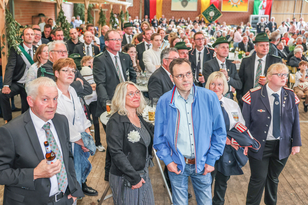 top-top.de 20240705-162 | Foto, Video, Fotografie, Videografie, Fotobox, DJ, Discjockey, Musik, Musikbox, Veranstaltung, Photobooth, Amazon, Ebay, Buchtipp, Bestseller, Autor, Verlag, Buch, Wesel, Hamminkeln, NRW, Dinslaken, Rees, Drohne, Hochzeit, Party, Fotobox, Wesel, Fotograf