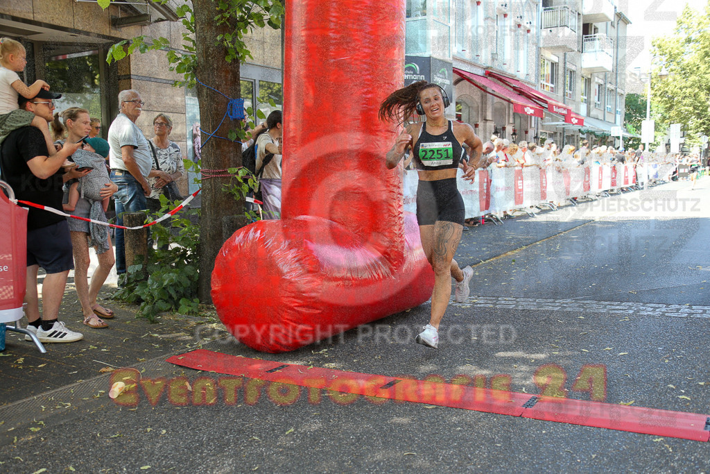 250621_1203_EX1_4714 | Sportfotografie im Rhein-Sieg Kreis, Köln, Bonn, NRW, Rheinland Pfalz, Hessen, etc. Unser Tätigkeitsfeld umfasst den Laufsport vom Volkslauf über den Marathon, Duathlon, Triathon bis zum Ultralauf wie Kölnpfad Ultra oder Schindertrail.