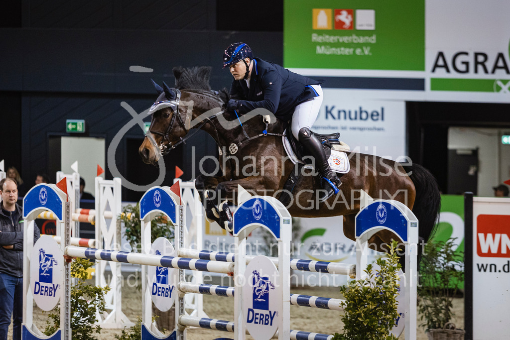 250108_Muenster_Mannschaft1-196 | Deine schönsten Turniermomente als professionelle Fotos! Entdecke hochwertige Pferdesport-Fotografie im Online-Shop. Jetzt Fotos finden & bestellen!