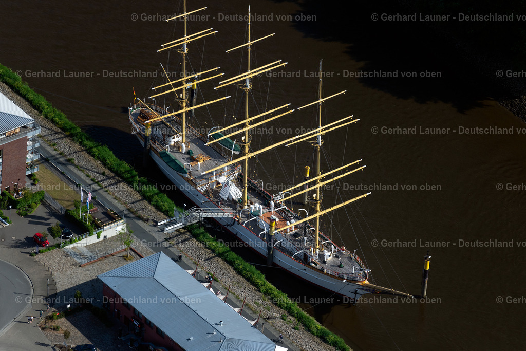 4030190 | BREMEN 01.06.2020 Ehemaliges Segelschulschiff Deutschland im Hafen von Bremen-Vegesack. // Sailboat Deutschland in the harbor in the district Vegesack in Bremen. Foto: Gerhard Launer