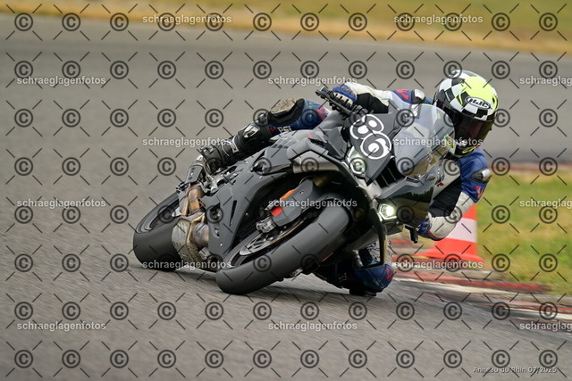 25bt05-0170 | markuskiefer.com - Realisiert mit Pictrs.com