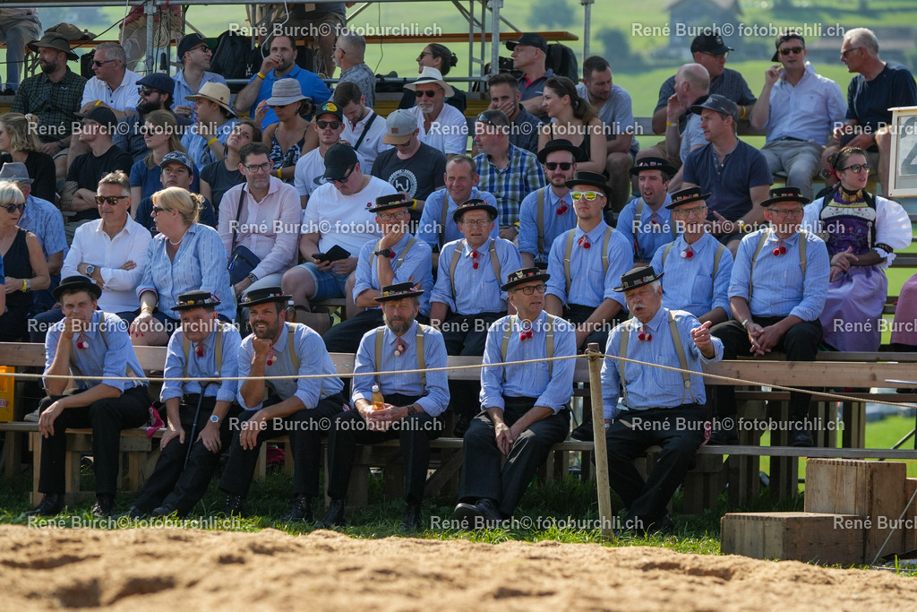 RB_08496 | René Burch leidenschaftlicher Fotograf aus Kerns in Obwalden.  Hier finden sie Sport, Landschaft und Natur Fotografie.
 - Realisiert mit Pictrs.com