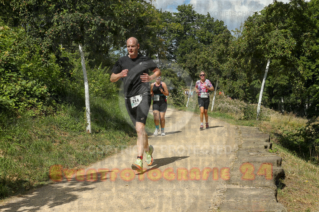 250824_1247_EX1_0553 | Sportfotografie im Rhein-Sieg Kreis, Köln, Bonn, NRW, Rheinland Pfalz, Hessen, etc. Unser Tätigkeitsfeld umfasst den Laufsport vom Volkslauf über den Marathon, Duathlon, Triathon bis zum Ultralauf wie Kölnpfad Ultra oder Schindertrail.