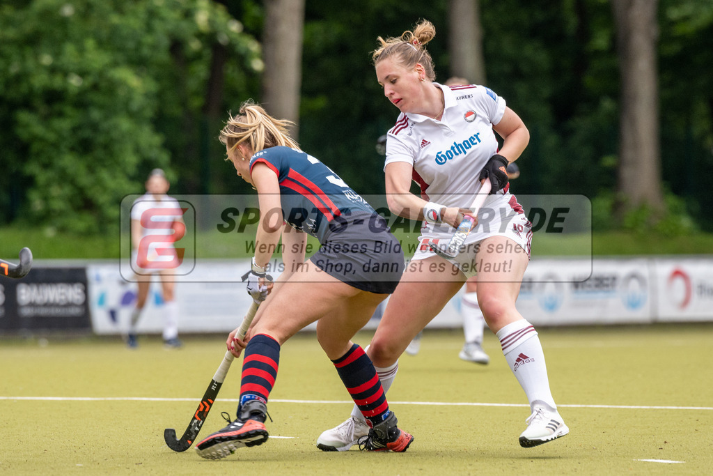 SFE_20230520_0082 | 1. Bundesliga Hockey Viertelfinale 2 Damen Rot-Weiss Köln - Berliner HC am 20.05.2023 in Köln (KTHC Stadion Rot-Weiss Köln Tennis and Hockey Club), Photo: Stephan Fehrmann 2023 (Sports-Gallery),Lynn Krings ( Rot-Weiss Köln #19 )
