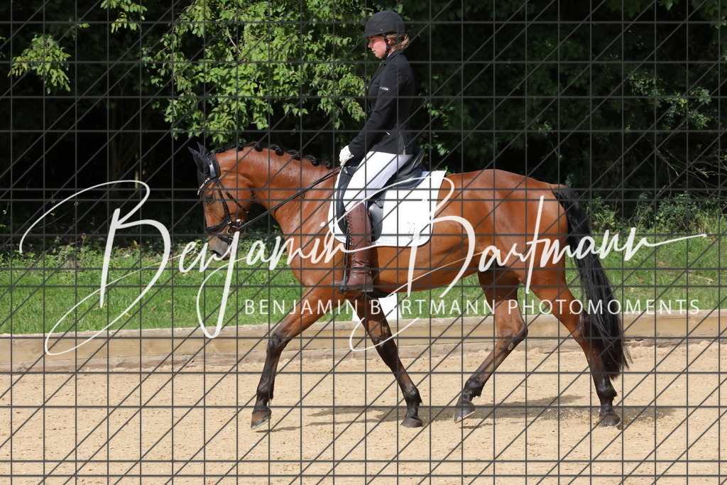 AZ2A2606 | Benjamin Bartmann Photomoments