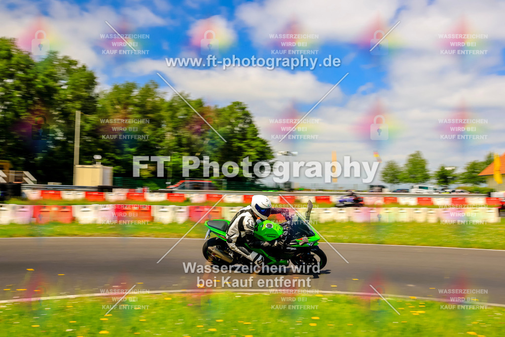 VBK-8089 | Hier findet Ihr Bilder von Touristenfahrten auf der Nürburgring Nordschleife oder von anderen Veranstaltungen die ich besucht habe. Viel Spass beim Durch Schauen 