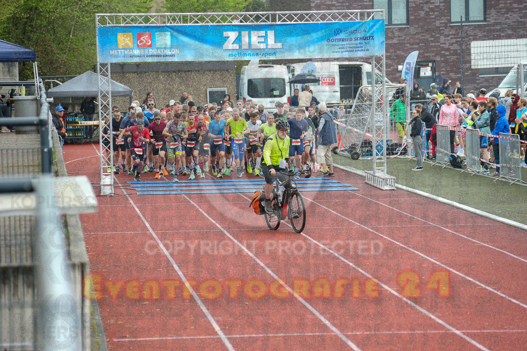 250413_1110_EX1_0048 | Sportfotografie im Rhein-Sieg Kreis, Köln, Bonn, NRW, Rheinland Pfalz, Hessen, etc. Unser Tätigkeitsfeld umfasst den Laufsport vom Volkslauf über den Marathon, Duathlon, Triathon bis zum Ultralauf wie Kölnpfad Ultra oder Schindertrail.
