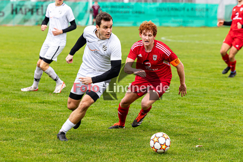 SV Polling vs SG Hausham 01 | Abstiegs Qualifikationsrunde Kreisliga Gruppe C, SV Polling vs SG Hausham 01, 20240401,
Fabian BERG (SVP 2) in Aktion,
2024-04-01 in Polling (Sportplatz Polling)
Fabian BERG (SVP 2), Anian TRETTENHANN (SGH01 11)
Copyright: WolfgangxLindner foto-lindner.de