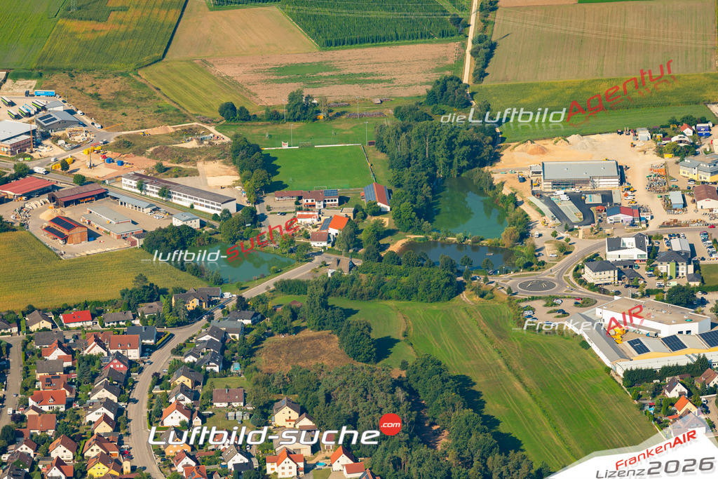 Das Luftbild zeigt :  Abenberg - Die Luftaufnahme wurde 2024 vom UL-Flugzeug aus erstellt ( keine Drohne ) - Hochauflösende Luftaufnahme - Für grossformatige Ausdrucke geeignet. Die Geschenkidee !Mit Lizenz und Bildrechte bestellbar