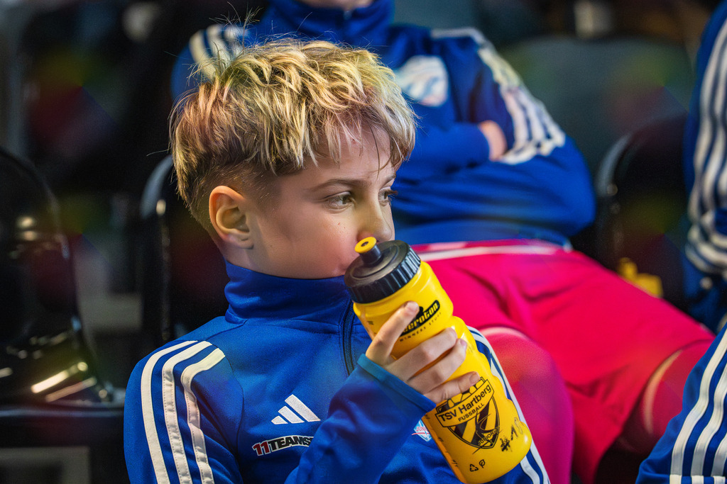 _BLR9802 | Professionelle Fußball- und Sportfotografie. Spielbilder online ansehen und kaufen – Einzelbilder oder komplette Galerien in hoher Qualität. - Realisiert mit Pictrs.com
