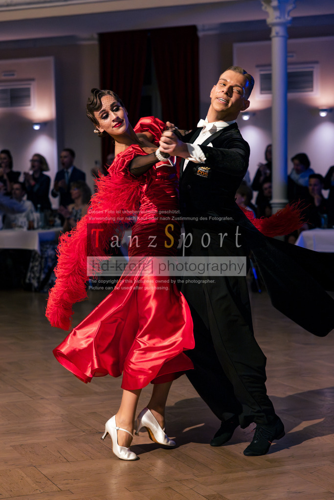 20251129_DM-HGS-S-Std_10595 | Tanzsportbilder, Standardtanz, Lateintanz, WDSF, DTV, LTVB, dancecomp, goc, hessen tanzt, blaues band der spree, walzer, tango, wiener walzer, slowfox, quickstepp, samba, rumba, cha-cha-cha, paso doble. jive, hd-kroft photography, turniertanzsport