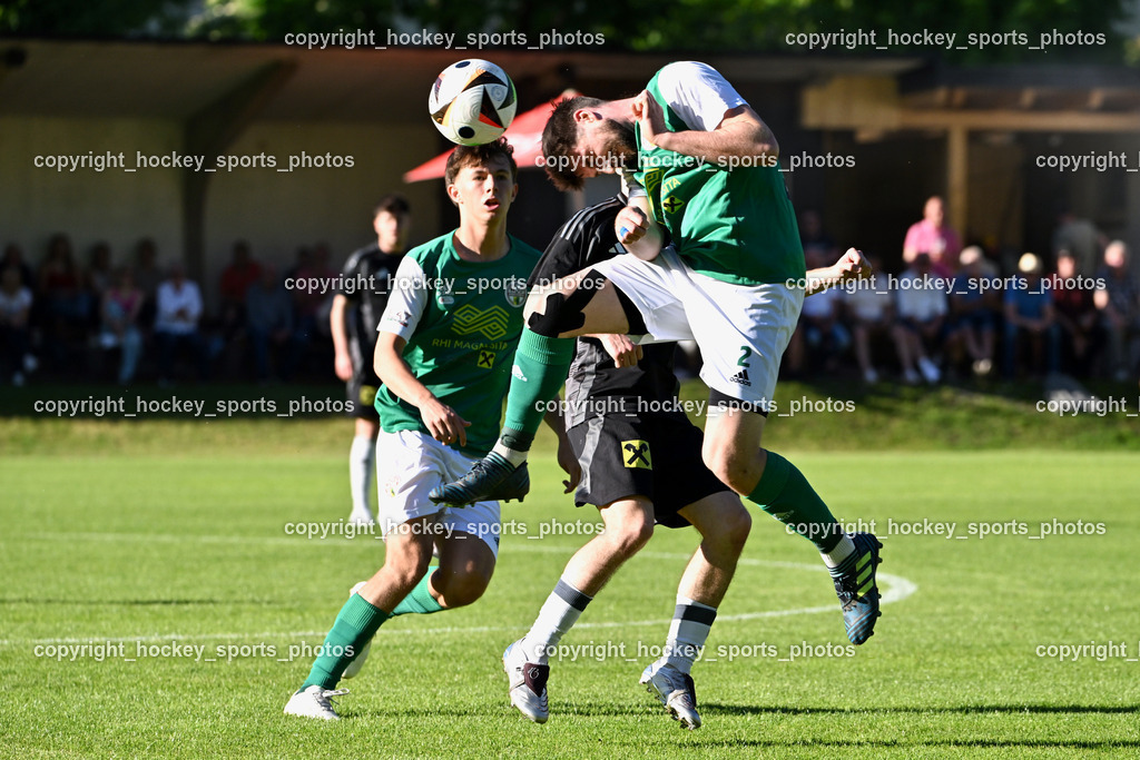 WSG Radenthein vs. URC Thal Assling | #6 Simon Hinteregger WSG Radenthein, #22 Samuel Stephan Schönegger URC Thal Assling, #2 Alexander Rauter WSG Radenthein, WSG Radenthein vs. URC Thal Assling, WSG Radenthein vs. URC Thal Assling am 30.05.2025 in Radenthein (Sportplatz Radenthein), Austria, (Photo by Bernd Stefan)