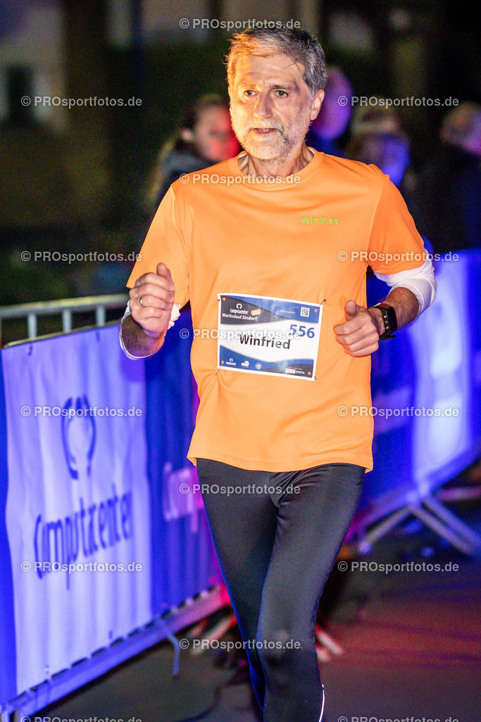 Computacenter Martinslauf Sindorf 2022 in Kerpen-Sindorf, 10.11.2022 | Impressionen vom Computacenter Martinslauf Sindorf 2022 am 10.11.2022 in Kerpen-Sindorf (Nordrhein-Westfalen).