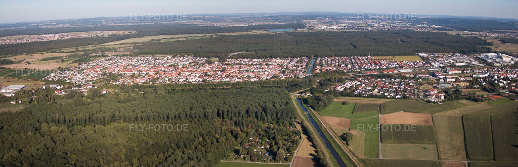 Luftbild: Panorama - Perspektive Ortsteil Neudorf im Ortsteil Graben in Graben-Neudorf im Bundesland Baden-Württemberg in Deutschland. Foto: IMG_51783-Bearbeitet.jpg vom 18.08.2012 durch Werner Riehm/FLY-FOTO.deAuflösung des Originals: 8857 x 2865 px