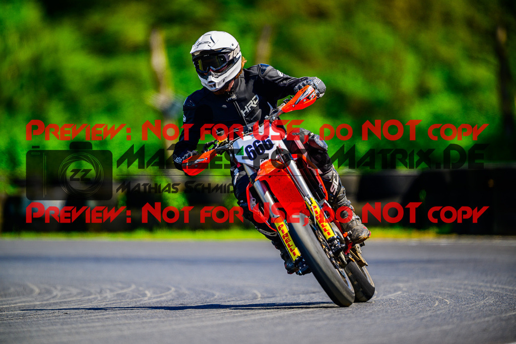 MaZZes_FotoMatrix_240511_6007705_5000 | S4