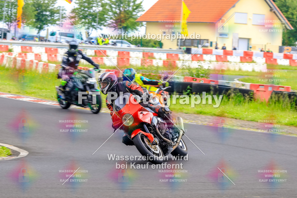 VBK-7779 | Hier findet Ihr Bilder von Touristenfahrten auf der Nürburgring Nordschleife oder von anderen Veranstaltungen die ich besucht habe. Viel Spass beim Durch Schauen 