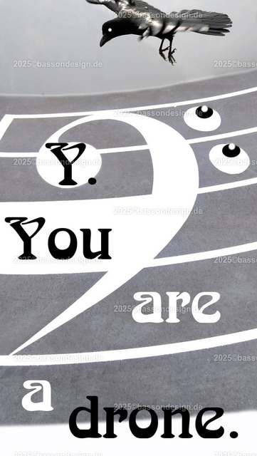 YYourAreAdrone2 | Ironische, lustige Fotomontagen, Fotodesign Musik, Musikinstrumente ohne KI. Klavier. Geigen. Violinen. Bratschen. Trompeten. Tubas. Cello. Celli. Kontrabass. Kaufen Sie die Bilder in einer geschützten Galerie bequem online. - Realisiert mit Pictrs.com