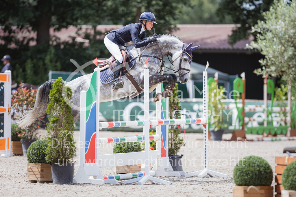 220705_Mühlen_SprPf-A3-381 | Late Entry Mühlen
05.07.2022
03 Springpferde-A**, 4-6jährige Pferde