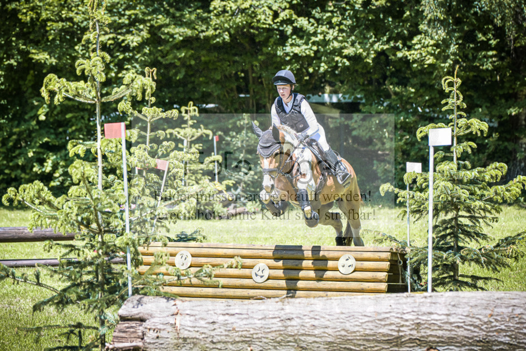 DOS_1532 | Entdecke hochwertige Reitturnierfotos von Foto Oger. Professionell, emotional und authentisch – jetzt Lieblingsmomente im Shop bestellen. - Realisiert mit Pictrs.com