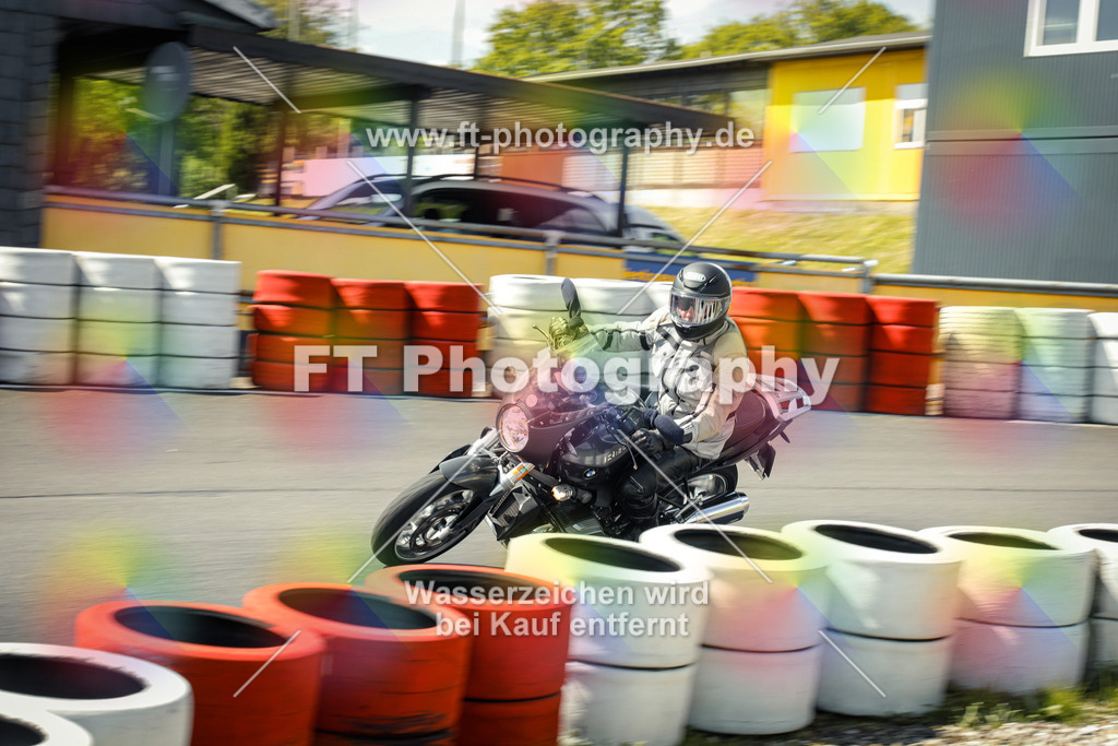 OBK_Mai_Martina_Markus-11124 | Hier findet Ihr Bilder von Touristenfahrten auf der Nürburgring Nordschleife oder von anderen Veranstaltungen die ich besucht habe. Viel Spass beim Durch Schauen 