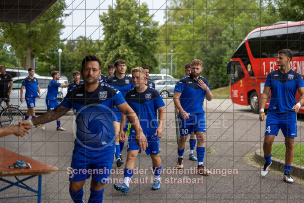 20250706_144407_0281 | #,TSG Salach (blau) vs. 1.FC Heidenheim (rot), Fußball, Freundschaftsspiel - WfV, Saison 2025/2026, Rasensportplatz, Staufenecker Str. 41, 73084 Salach, 06.07.2025 - 15:30 Uhr,Foto: PhotoPeet-Sportfotografie/Peter Harich
