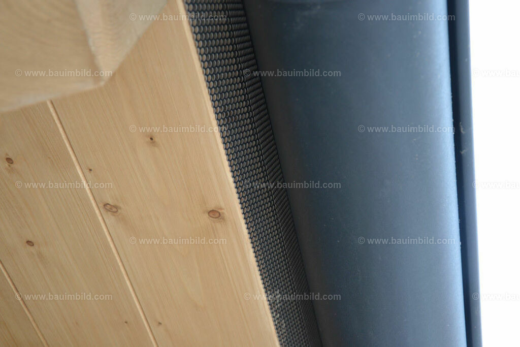 bib-lg11-spenglerarbeiten-0159 | Nach LV-Leistungsgruppen sortierte Detailfotos über den Bau eines Hauses. Alle Hausbau-Bilder direkt vom Urheber und Autor der Website Haus-Selber-Bauen.com