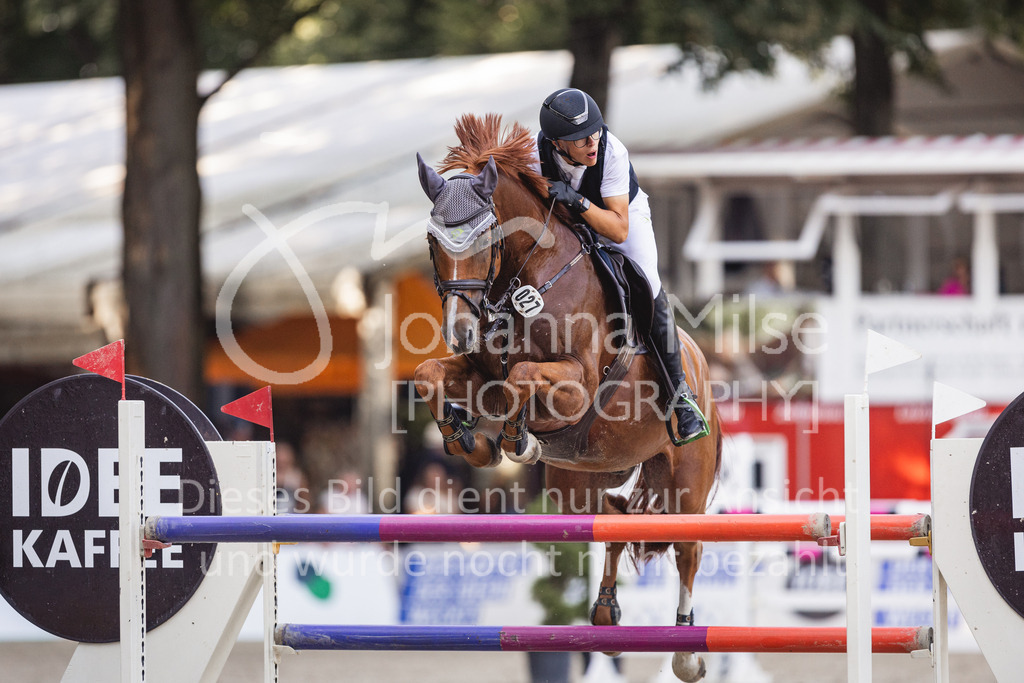 230910_OWLCh_Sparkasse-807 | Deine schönsten Turniermomente als professionelle Fotos! Entdecke hochwertige Pferdesport-Fotografie im Online-Shop. Jetzt Fotos finden & bestellen!