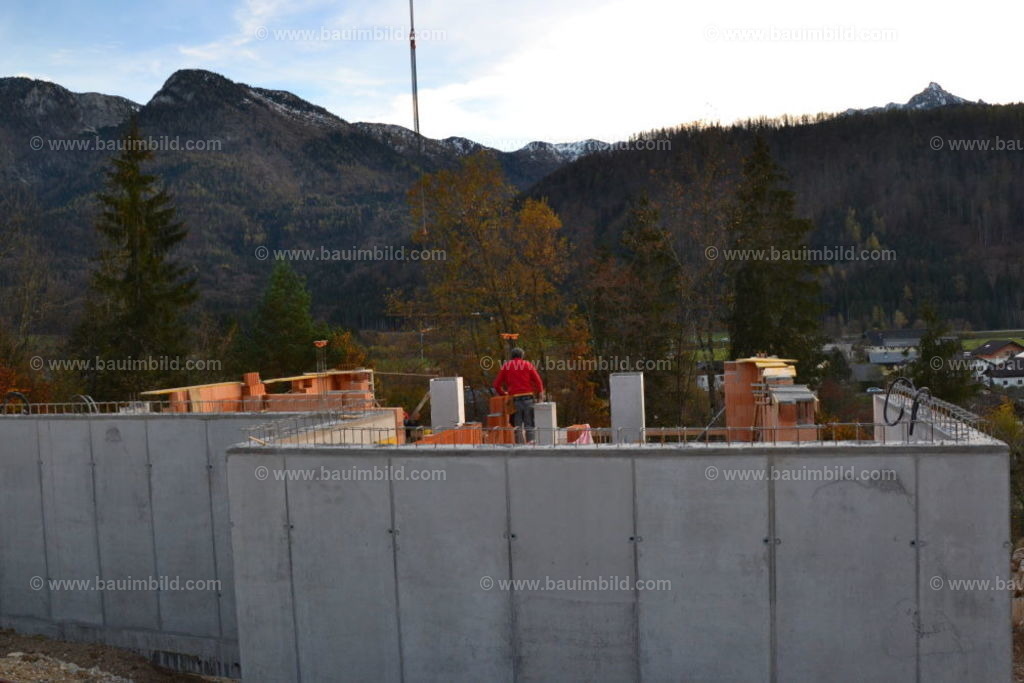 bib-lg04-betonarbeiten-0684 | Nach LV-Leistungsgruppen sortierte Detailfotos über den Bau eines Hauses. Alle Hausbau-Bilder direkt vom Urheber und Autor der Website Haus-Selber-Bauen.com
