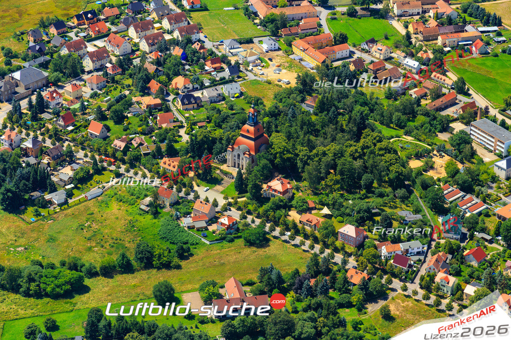 Die Luftaufnahme der Stadt Moritzburg wurde vom UL-Flugzeug heraus erstellt ( keine Drohne )- hohe Auflösung für beste Qualität