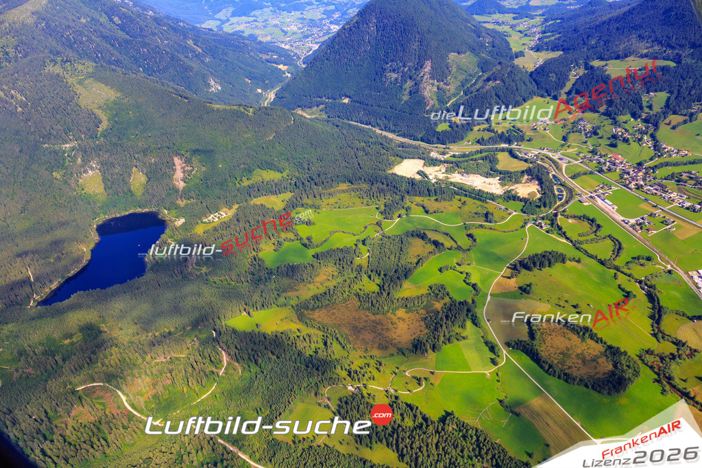 Die Luftaufnahme Oedensee - Bad Aussee wurde 2017 mittels Flugzeug (keine Drohne) erstellt. Perfekte Schärfe und Druck- Auflösung- Garantiert!