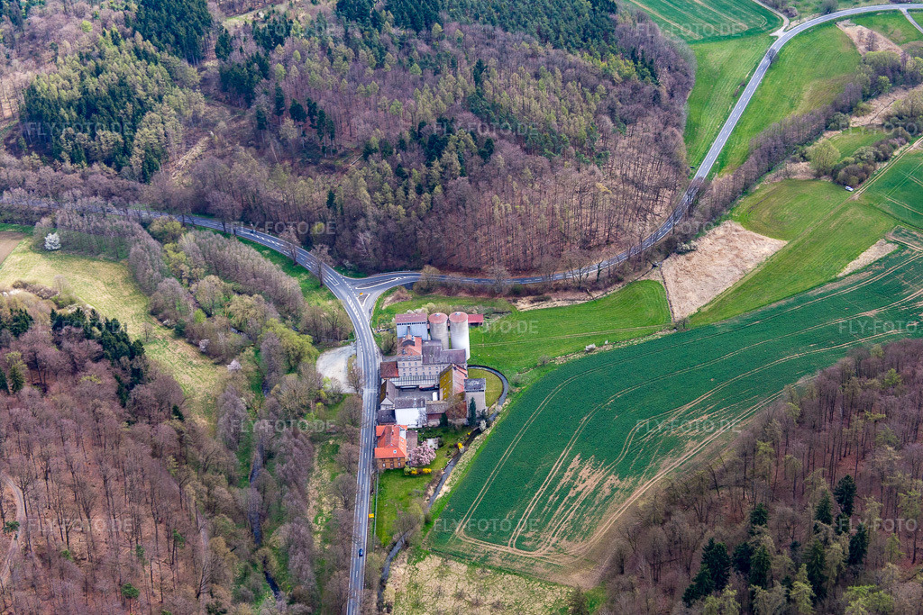 Luftbild: Schlossmühle im Ortsteil Nieder-Modau in Ober-Ramstadt im Bundesland Hessen in Deutschland. Foto: IMG_077243.jpg vom 12.04.2015 durch Werner Riehm/FLY-FOTO.de