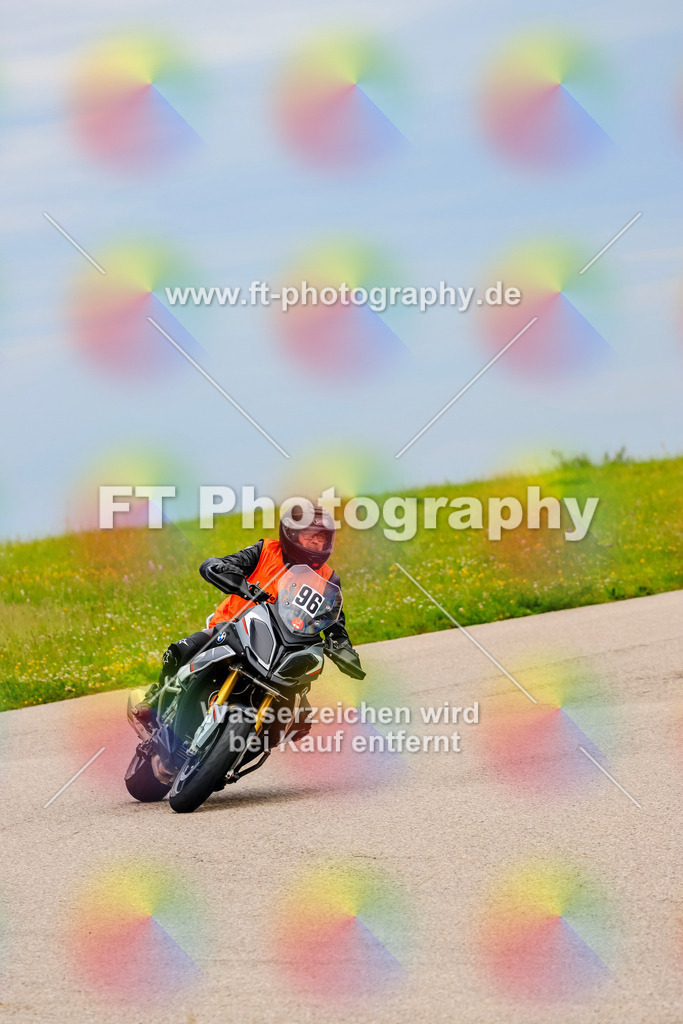 MotoTeam-2221 | Hier findet Ihr Bilder von Touristenfahrten auf der Nürburgring Nordschleife oder von anderen Veranstaltungen die ich besucht habe. Viel Spass beim Durch Schauen 