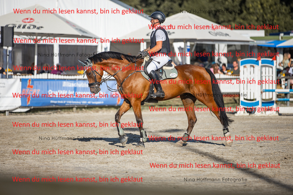 BK1A7778 | Turnierbilder Turnierfotos Nina Hüffmann Turnierfotografie Pferdefotografie Tierzeichnung Haustierzeichnung Pferdezeichnung Hundezeichnung Videograf  - Realisiert mit Pictrs.com