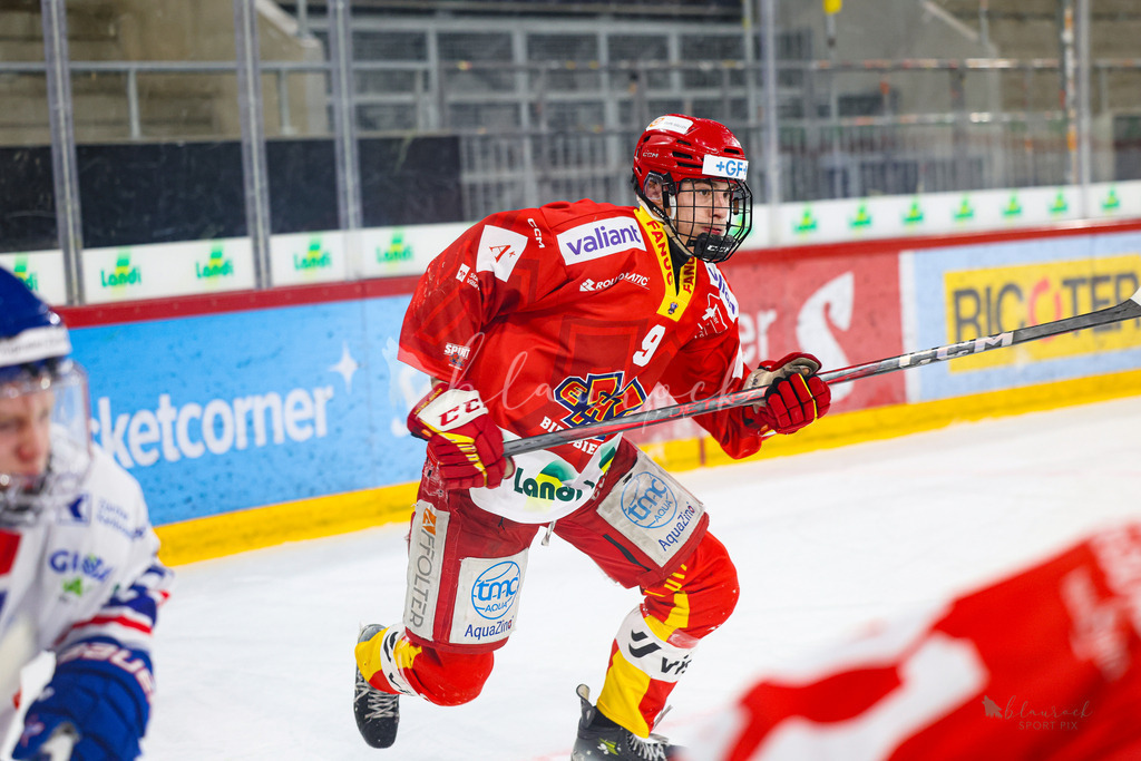 U18_EHCB vs EHCK_wb20260308-1015 | Sportbilder, Sportfotograf, Hochzeits- und Eventfotografin, Flugshows, Portraits und Tiershooting, Aviation, Downhill, Nationalleague, Swissleague, International