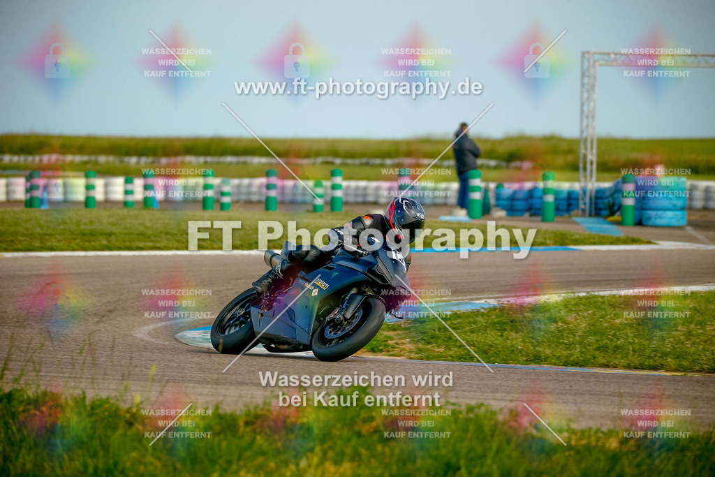 _MOT0117 | Hier findet Ihr Bilder von Touristenfahrten auf der Nürburgring Nordschleife oder von anderen Veranstaltungen die ich besucht habe. Viel Spass beim Durch Schauen 