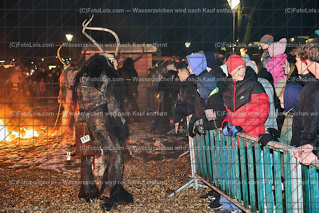 ALP5191_WIESELBURGER ADVENT_Perchtenlauf | (C)FotoLois.com, Alois Spandl, WIESELBURGER ADVENT, Perchtenlauf, So 10. Dez. 2023.