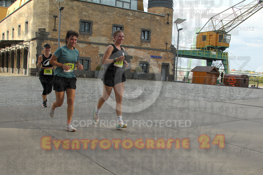 250920_1532_EV4_9084 | Sportfotografie im Rhein-Sieg Kreis, Köln, Bonn, NRW, Rheinland Pfalz, Hessen, etc. Unser Tätigkeitsfeld umfasst den Laufsport vom Volkslauf über den Marathon, Duathlon, Triathon bis zum Ultralauf wie Kölnpfad Ultra oder Schindertrail.
