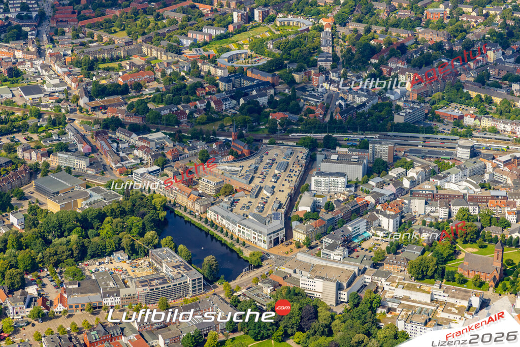 Luftbild Vs Google Maps  Einkaufen  Neumünster -Das Luftbild wurde 2025 vom UL-Flugzeug heraus erstellt ( keine Drohnenluftbilder ) - Hochauflösende Luftaufnahme -Nicht vergleichbar mit Google Maps oder Satelittenbilder- Die Geschenkidee !Mit Lizenz und Bildrechte bestellbar