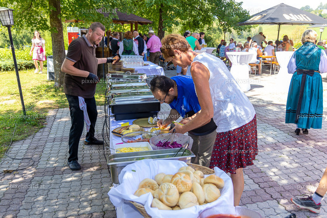 Frühschoppen im Feriendorf Maltschacher See | Bildershop von pixelworld.at - Realisiert mit Pictrs.com