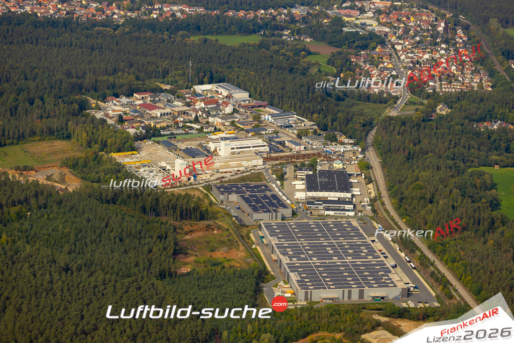 Aktuelles Luftbild von Gewerbegebiet Mittellandholz Schwarzenbruck - Die Luftaufnahme wurde 2022 mittels UL-Flugzeug erstellt ( keine Drohne ) - hochauflösende Kamera-Systeme von  Canon -Beste Qualität - Für grossformatige Ausdrucke geeignet. Die Geschenkidee !