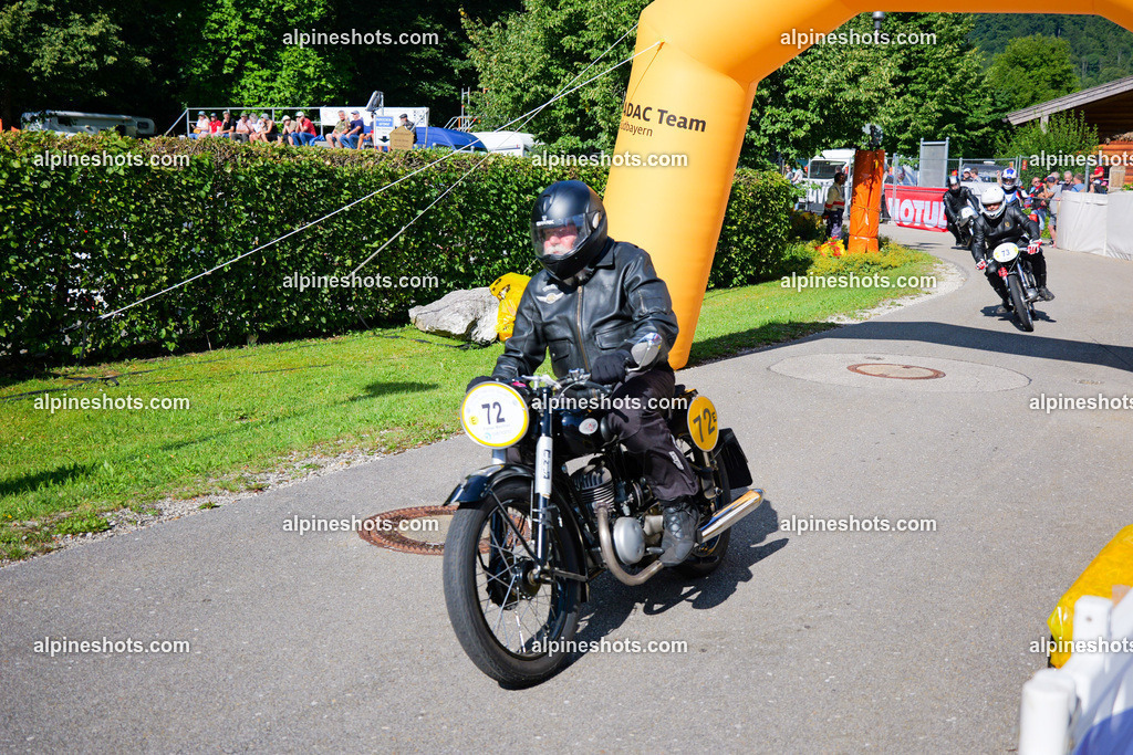 P1025792 | Erleben Sie atemberaubende, hochqualitative Fotos Ihrer Fahrt entlang der malerischen Alpenstraßen. Besuchen Sie alpineshots.com, um professionelle Aufnahmen Ihrer unvergesslichen Reise zu finden und zu kaufen - Realisiert mit Pictrs.com