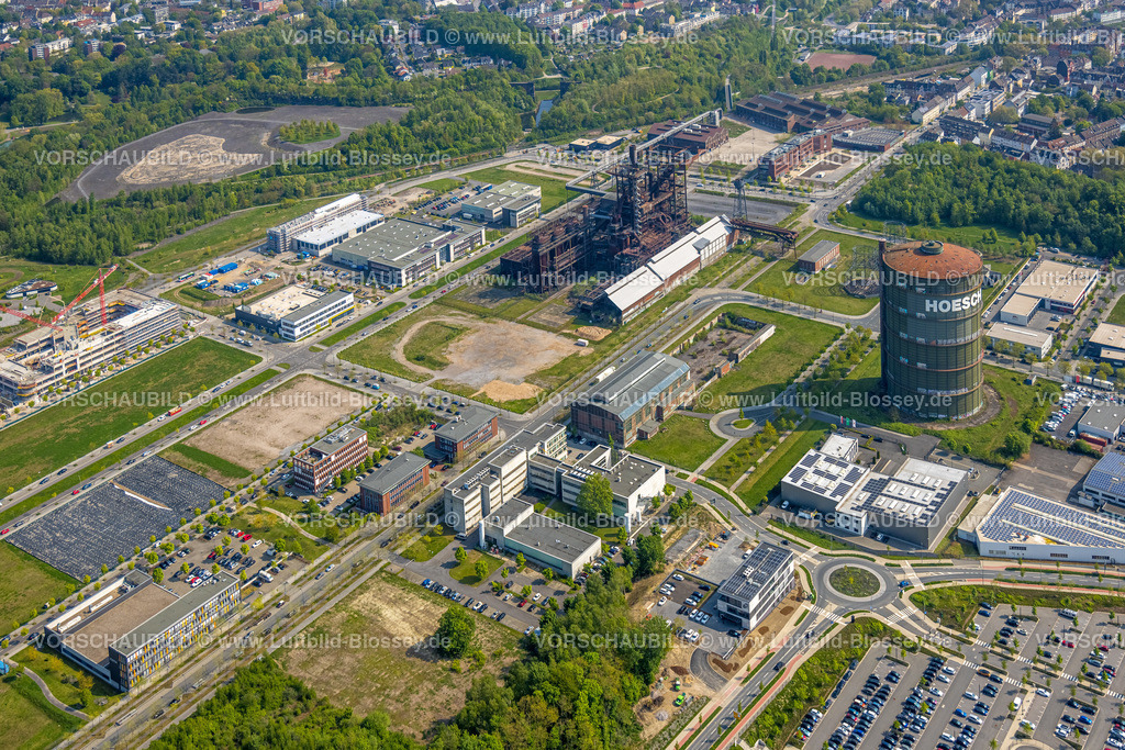 Dortmund220500578PhoenixWest | Luftbild von PHOENIX West , ehemaliges Stahlwerk Phoenix, ZfP – Zentrum für Produktionstechnologie Dortmund , MST: MST.factory dortmund,  Hörde, Dortmund, Ruhrgebiet, Nordrhein-Westfalen, Deutschland 